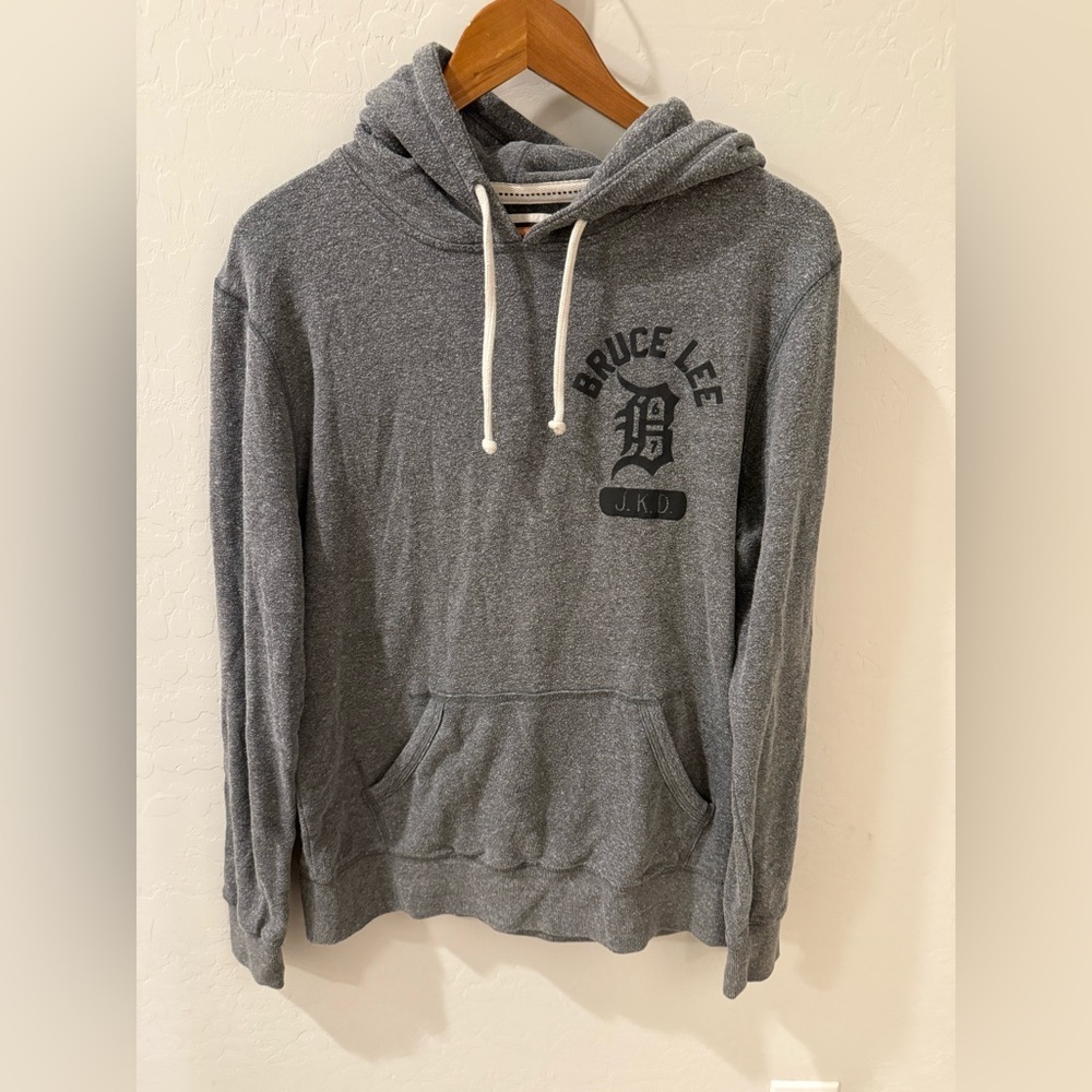 **Bruce Lee Hoodie – Jeet Kune Do (JKD) – Men’s Medium**